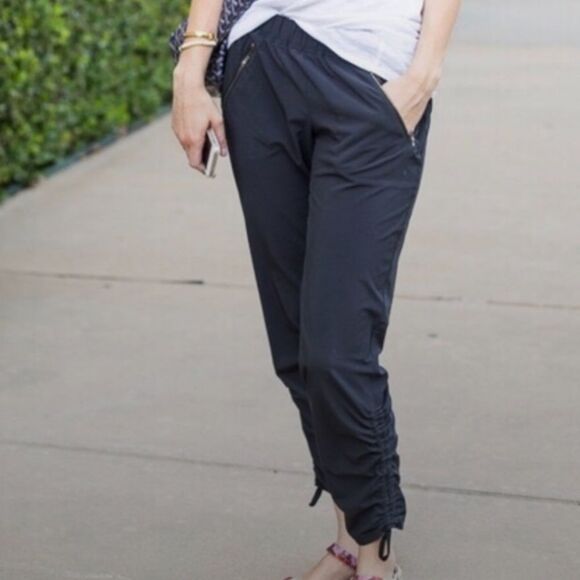 EUC WOMENS 16 ATHLETA ASPIRE ANKLE PANTS - Picture 7 of 10